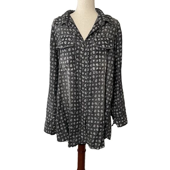 Italy Made Women XL Grey Skull Bones Oversized Button-Up Metallic Trim Skelton - Picture 1 of 8